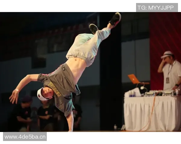 杭州攀岩队在世界街舞大赛中以50分稳居积分榜首位