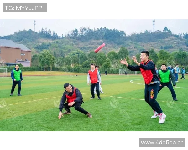 极限挑战与人生哲学:杨强的深度对话与运动探索之旅 极限挑战与人生哲学:杨强的深度对话与运动探索之旅
